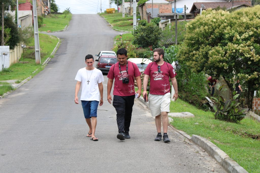 Mais de 1,5 mil famílias foram visitada pelo Projeto Missionário Juvenil (PMJ) 2023