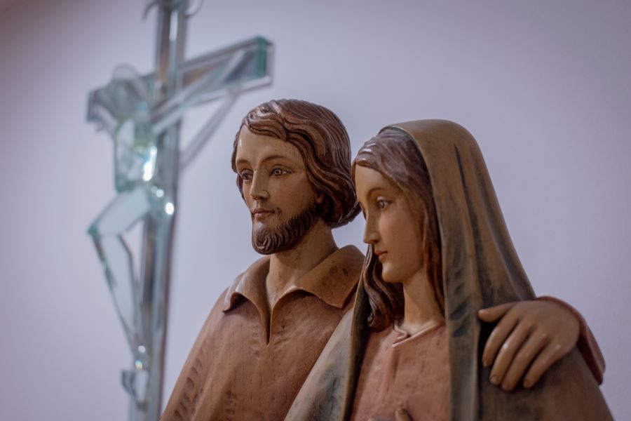 O mês mariano que inicia com uma celebração a São José