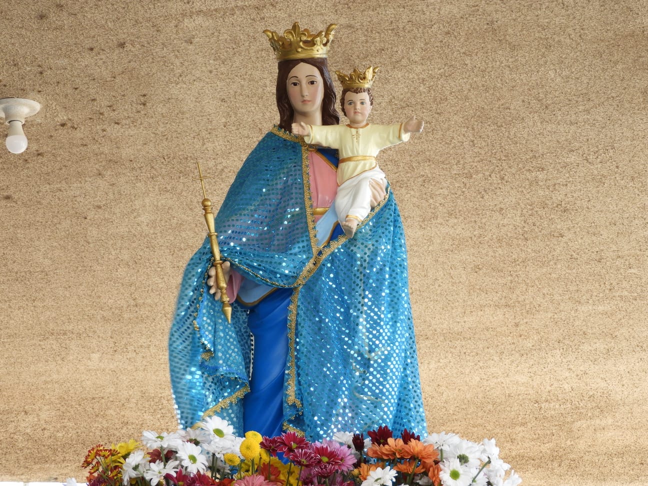 Paróquia Salesiana Nossa Senhora Auxiliadora realiza mais uma edição da festa religiosa e social da padroeira em Ponta Grossa/PR