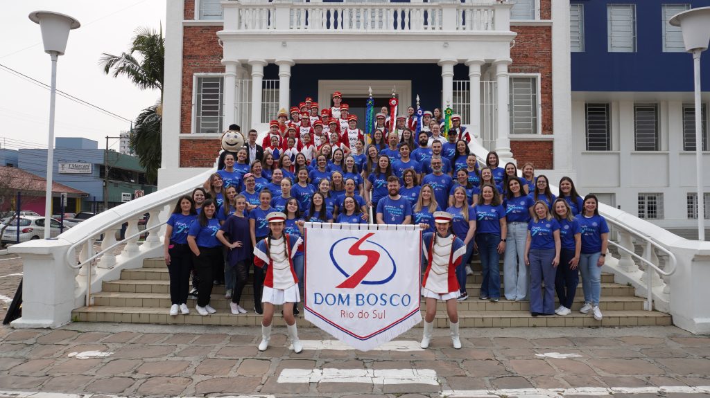 Uma Trajetória de 75 Anos: União e Valores no Desfile Cívico do Colégio Dom Bosco