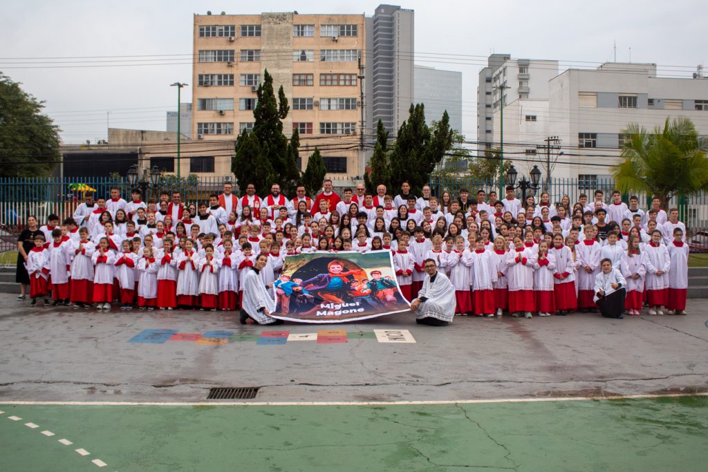 Encontro Estadual de Coroinhas e Acólitos de Santa Catarina reúne jovens em Itajaí