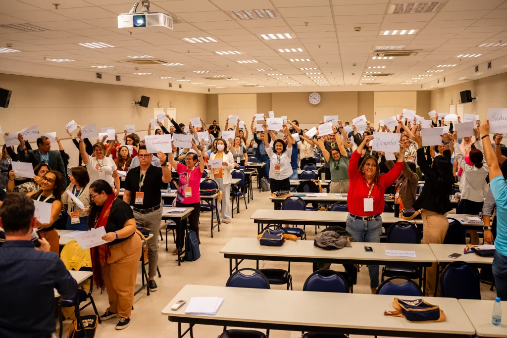 Jornada Formativa sobre Coleções Rotas e Passaporte reúne educadores em Aparecida