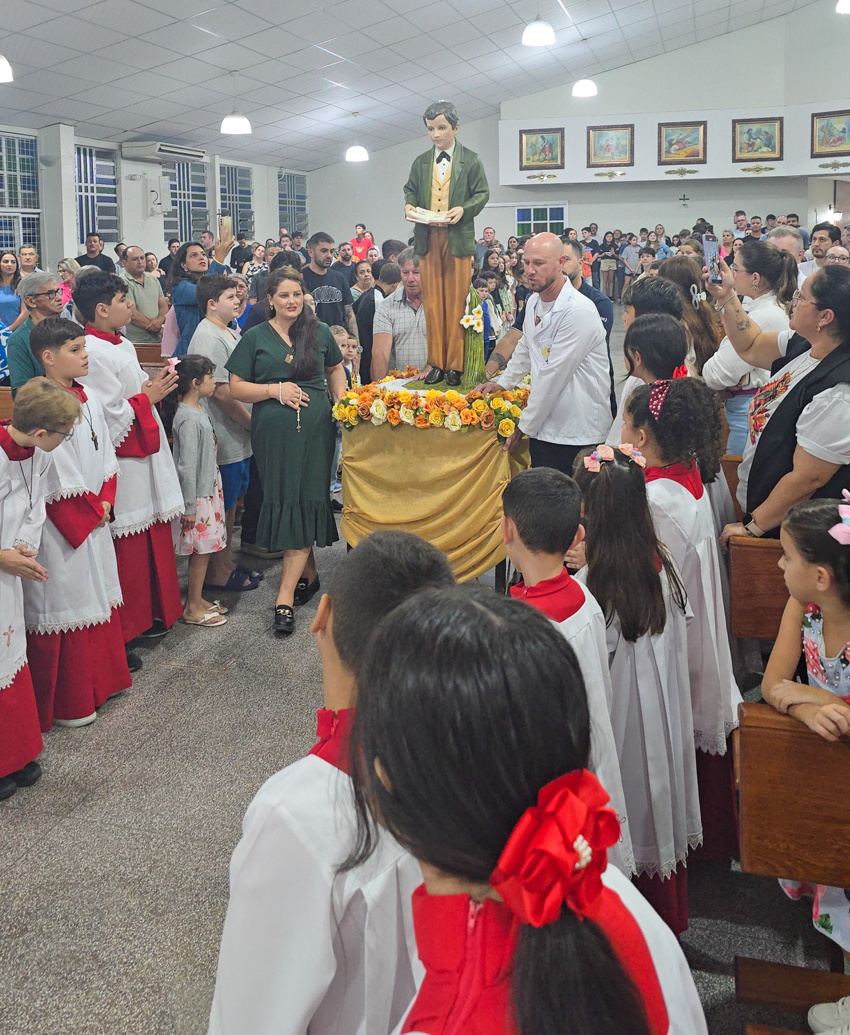 Paróquia de Itajaí celebra solenidade de São Domingos Sávio com Missa voltada às crianças e adolescentes