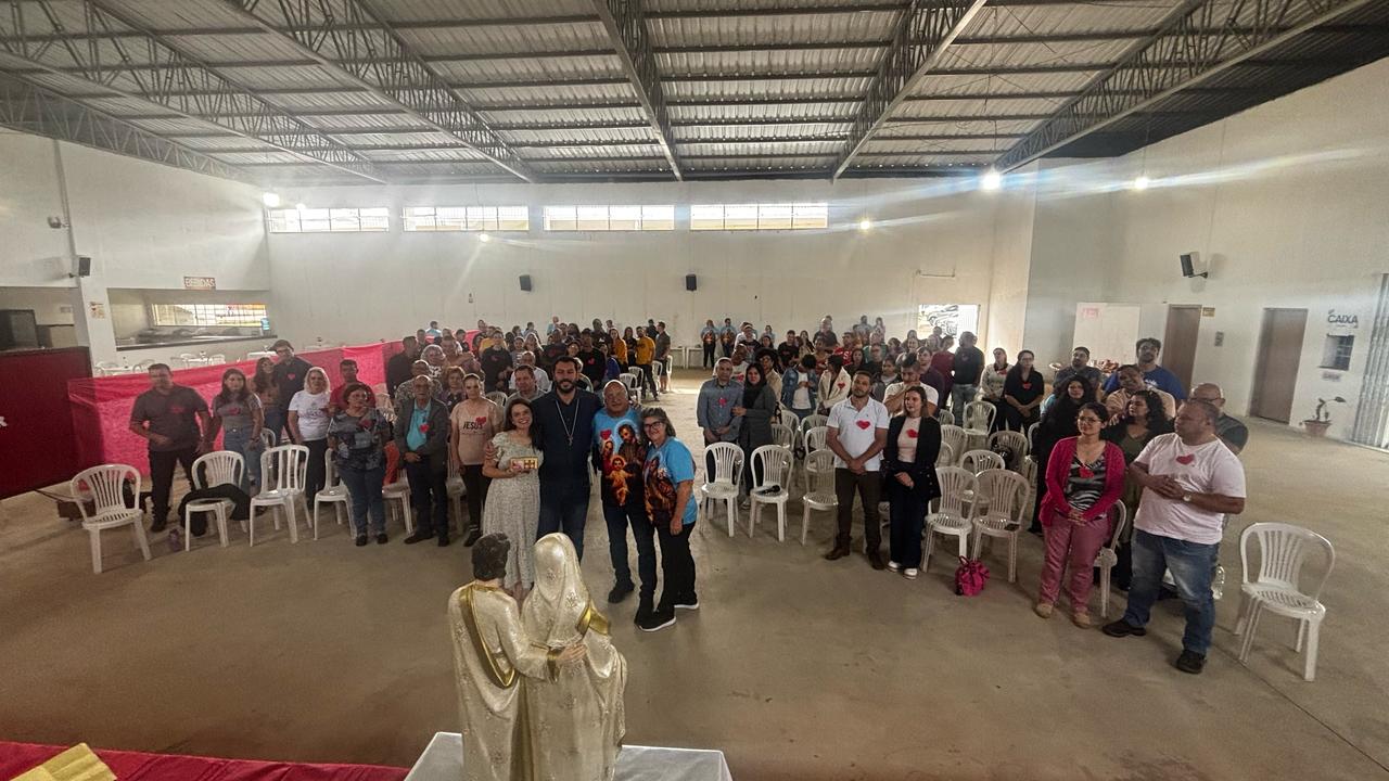 Paróquia Nossa Senhora Auxiliadora promove Encontro de Casais com espiritualidade, formação e solidariedade