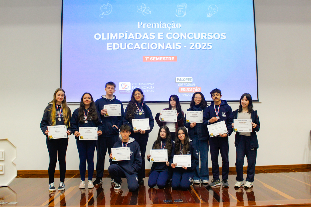 Estudantes salesianos recebem certificados e medalhas por desempenho nas principais olimpíadas e concursos educacionais no 1º Semestre.