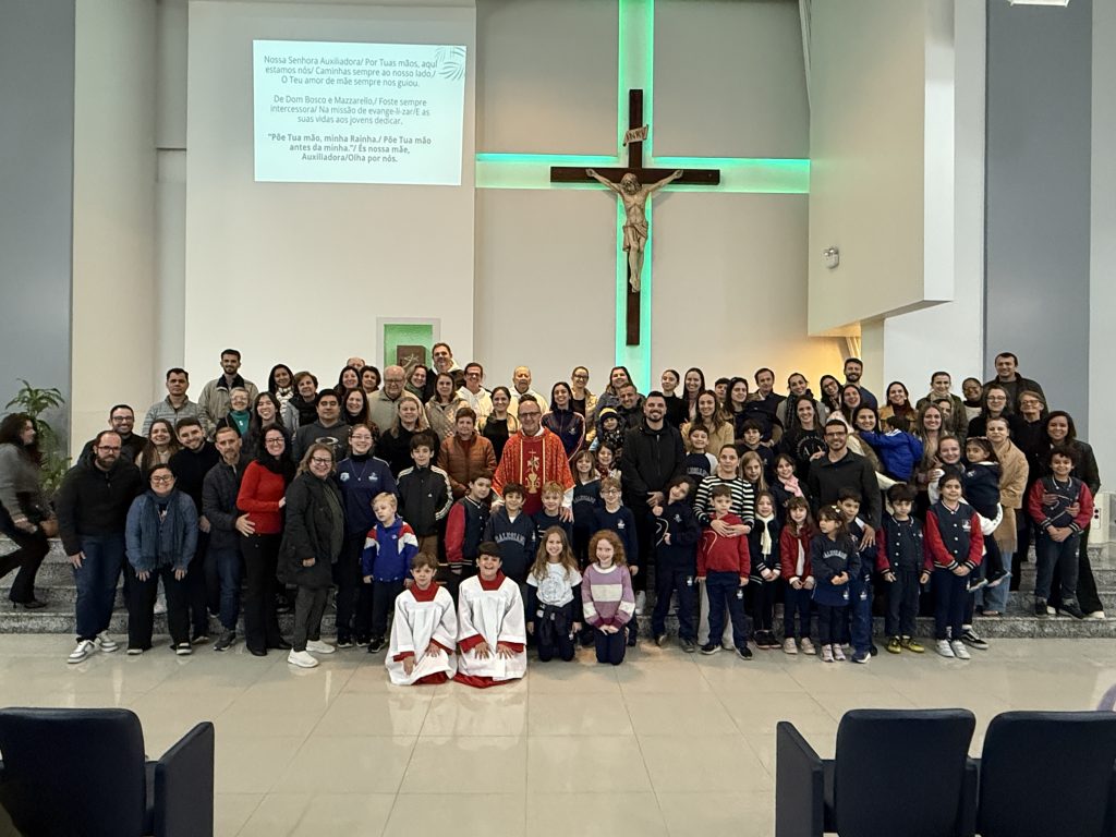 Missa de despedida do Padre Renato