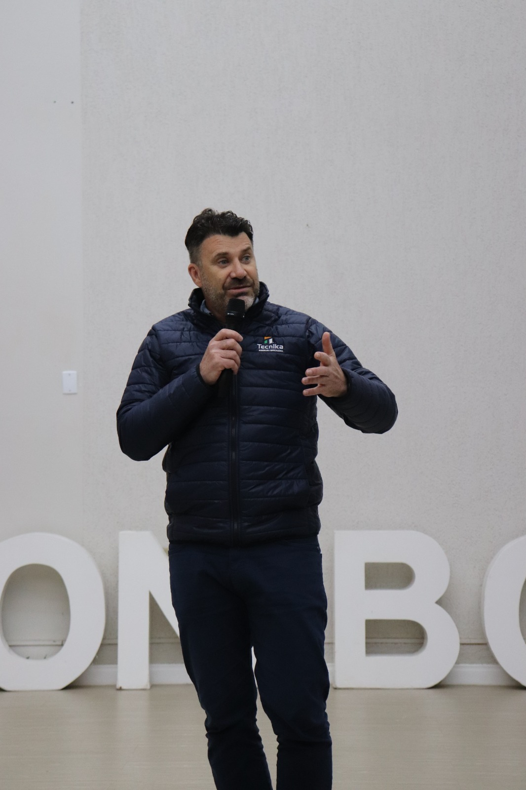Palestra com Mogar Sincak inspira alunos do Ensino Fundamental II