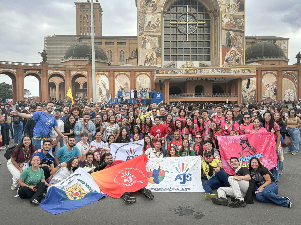 Juventude da Inspetoria São Pio X participa do Jubileu Nacional da AJS em Aparecida