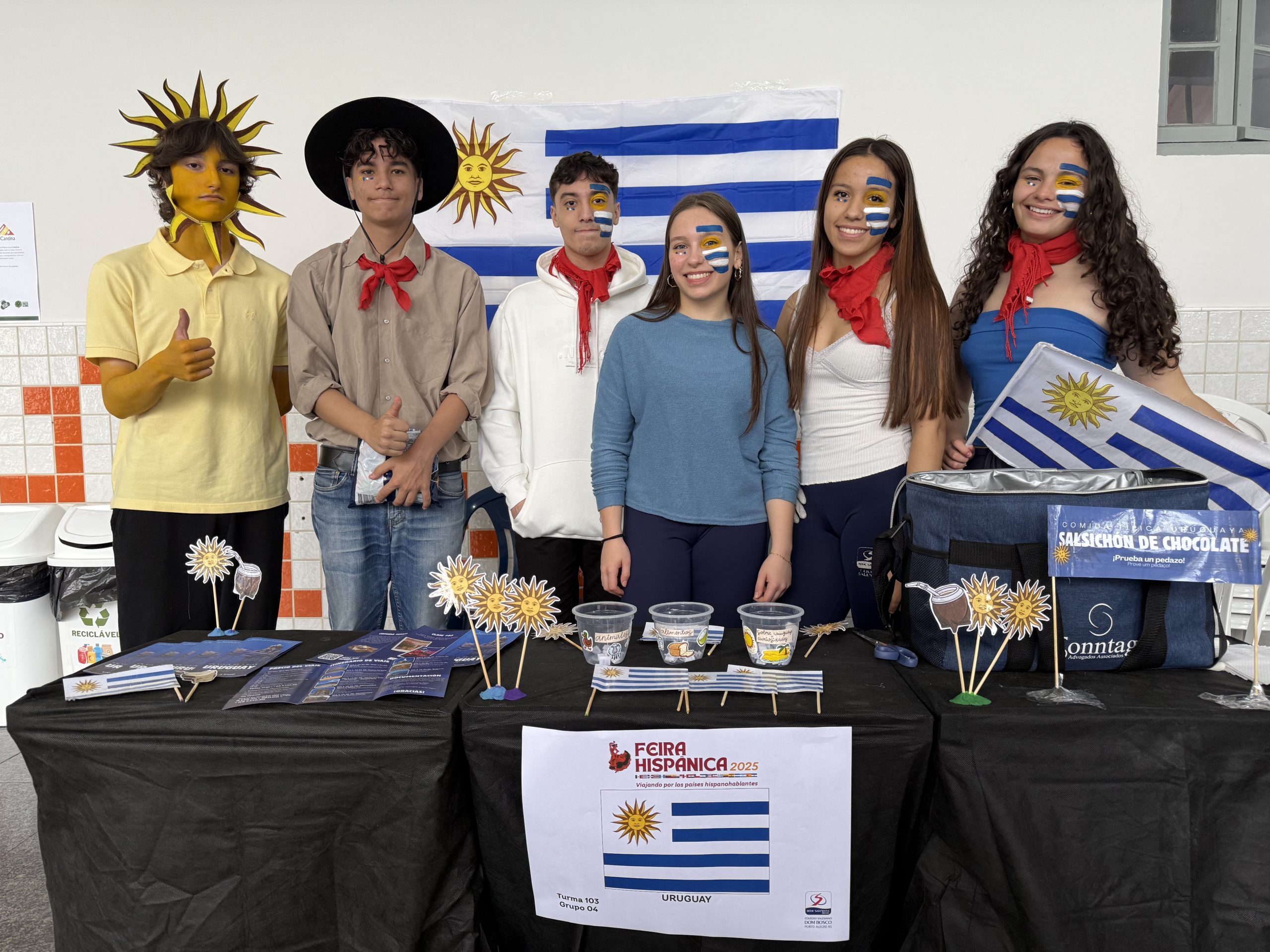Viajando pelos países hispanohablantes: 1ª série/EM realiza a Feira Hispânica 2025