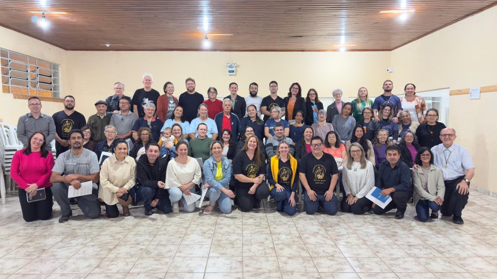 Paróquia Nossa Senhora Auxiliadora reúne conselhos de pastorais em três noites de oração, reflexão e planejamento