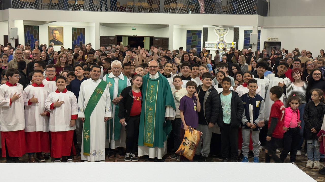 Paróquia Nossa Senhora Auxiliadora, em Ponta Grossa (PR), realiza Retiro com as Crianças que receberão a Primeira Eucaristia neste final de ano