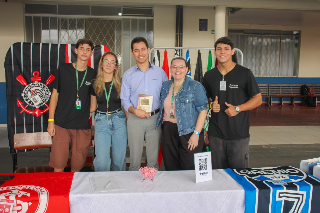 15ª Expo Aprendizagem reúne jovens e empresas e reforça protagonismo juvenil no Centro Educacional Dom Bosco