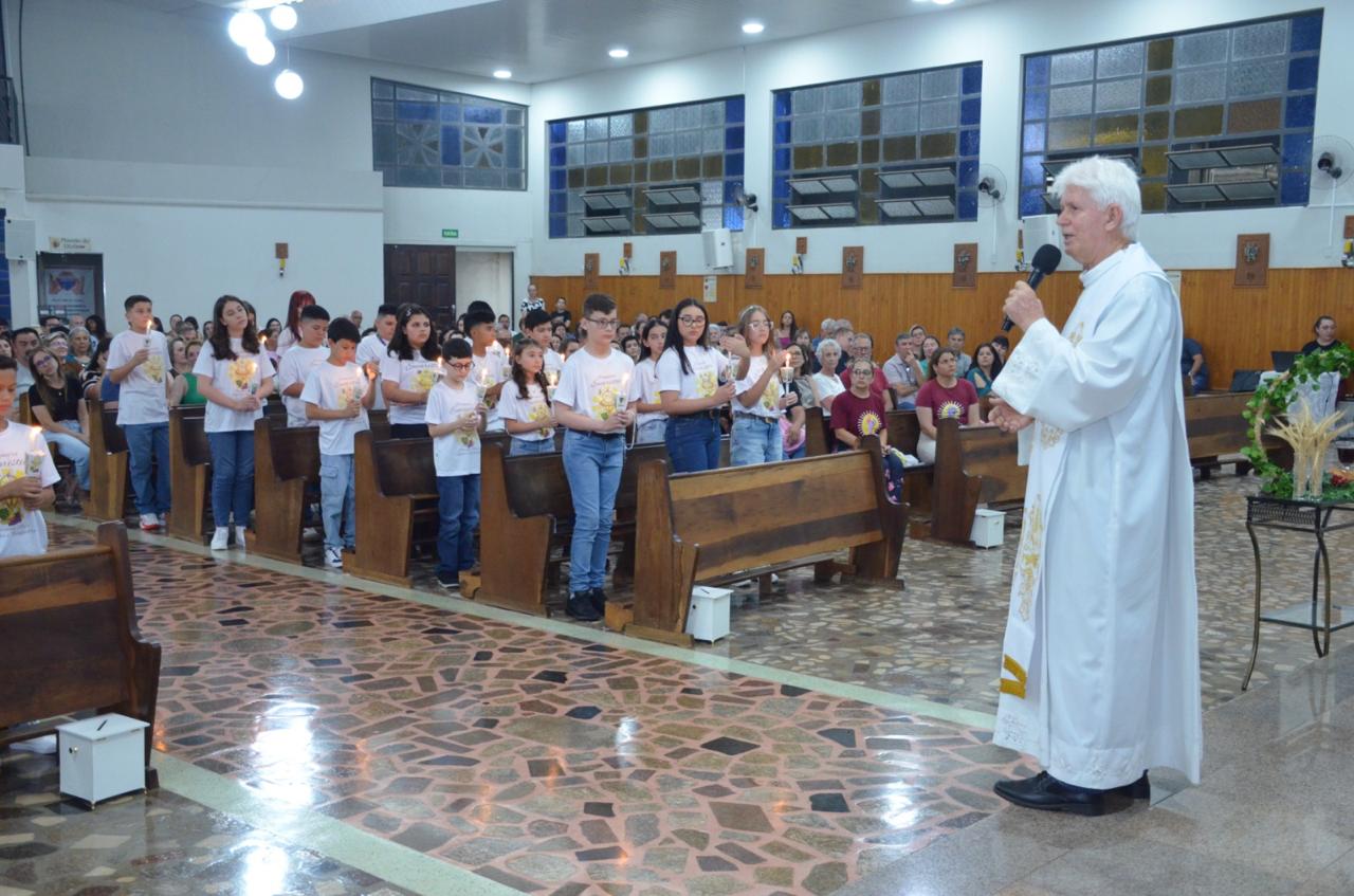 Ponta Grossa: Comunidades Nossa Senhora Auxiliadora e do Rocio oferecem a Primeira Eucaristia para seus filhos