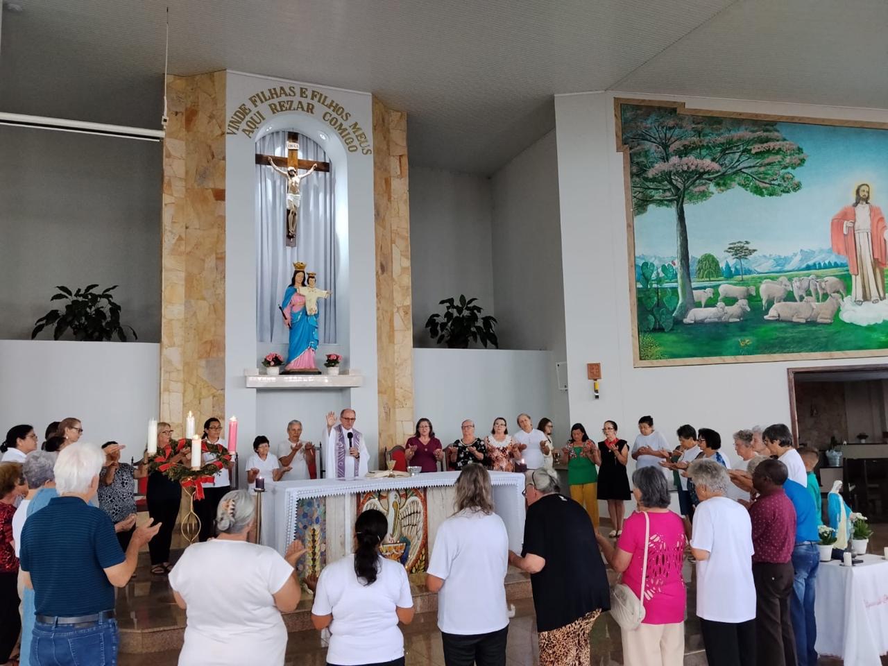 Legião de Maria da Paróquia Nossa Senhora Auxiliadora encerra atividades de 2025 com encontro de oração
