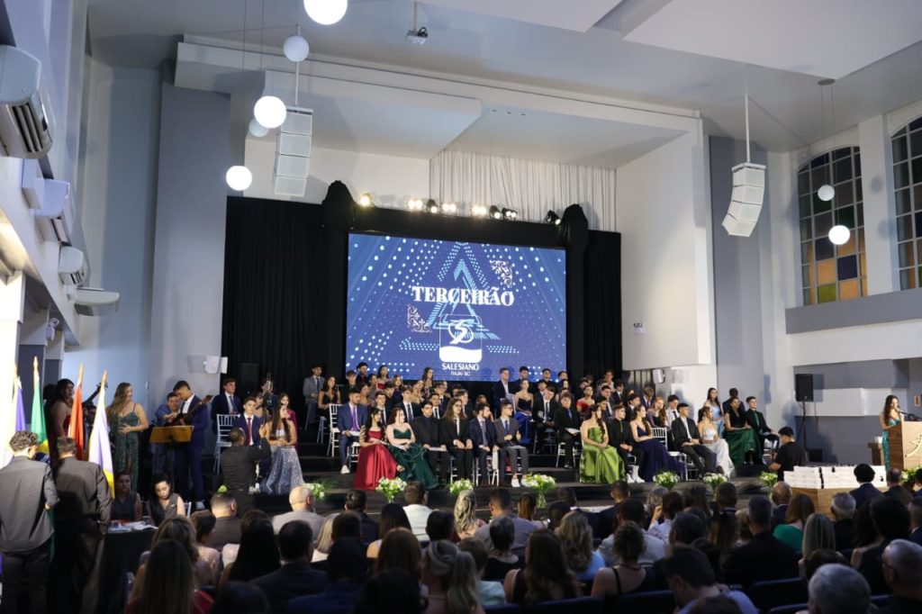 Formatura do Ensino Médio 2025