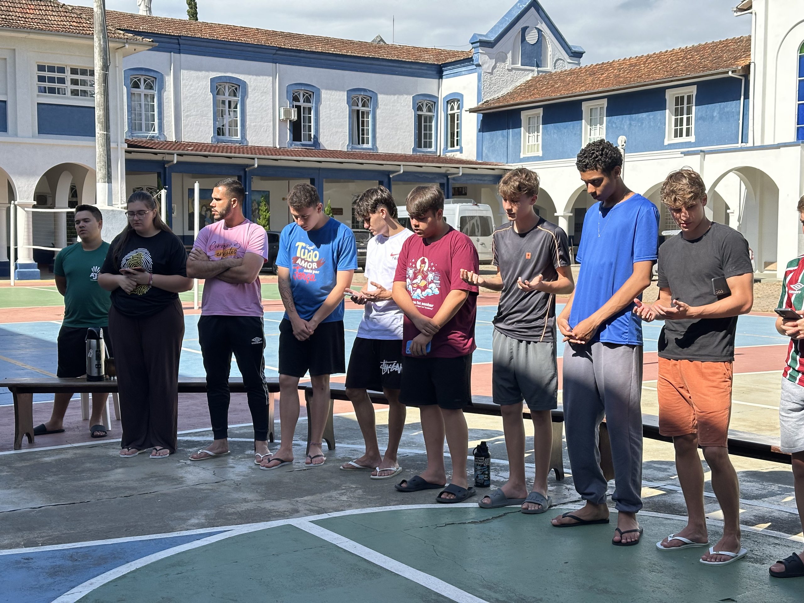 Colônia vocacional reúne jovens do Sul para refletir sobre projeto de vida