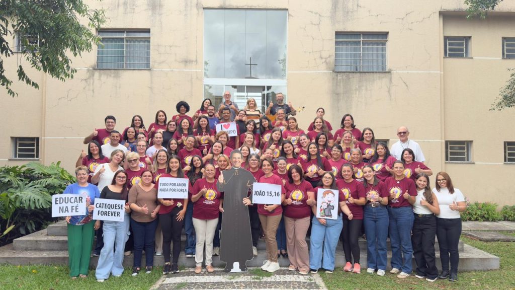 Catequistas da Paróquia Auxiliadora abrem Ano Catequético com Retiro sobre a Estreia do Reitor-Mor