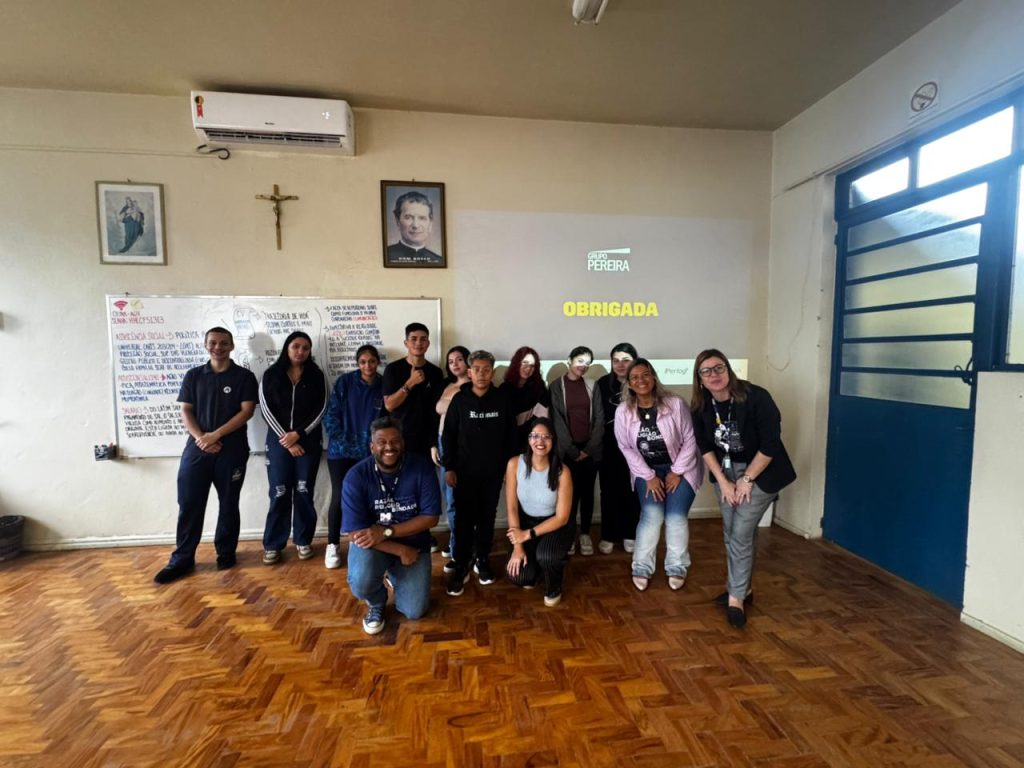 Roda de conversa com o Grupo Pereira inspira nossos Jovens Aprendizes!