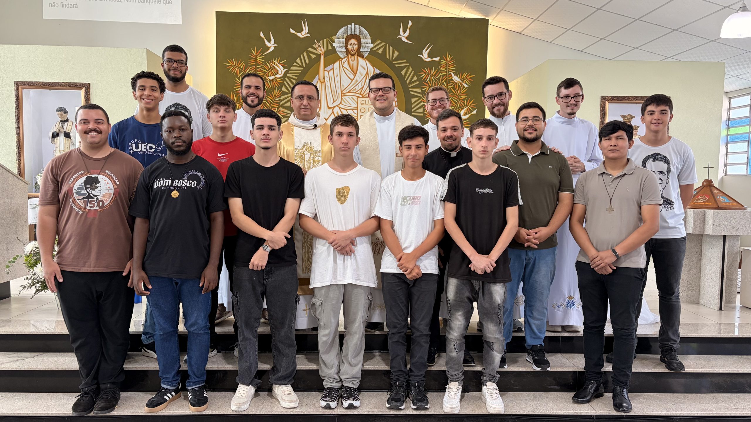 Jovens do Novo Lar participam da Páscoa Vocacional 2026 em Itajaí (SC)