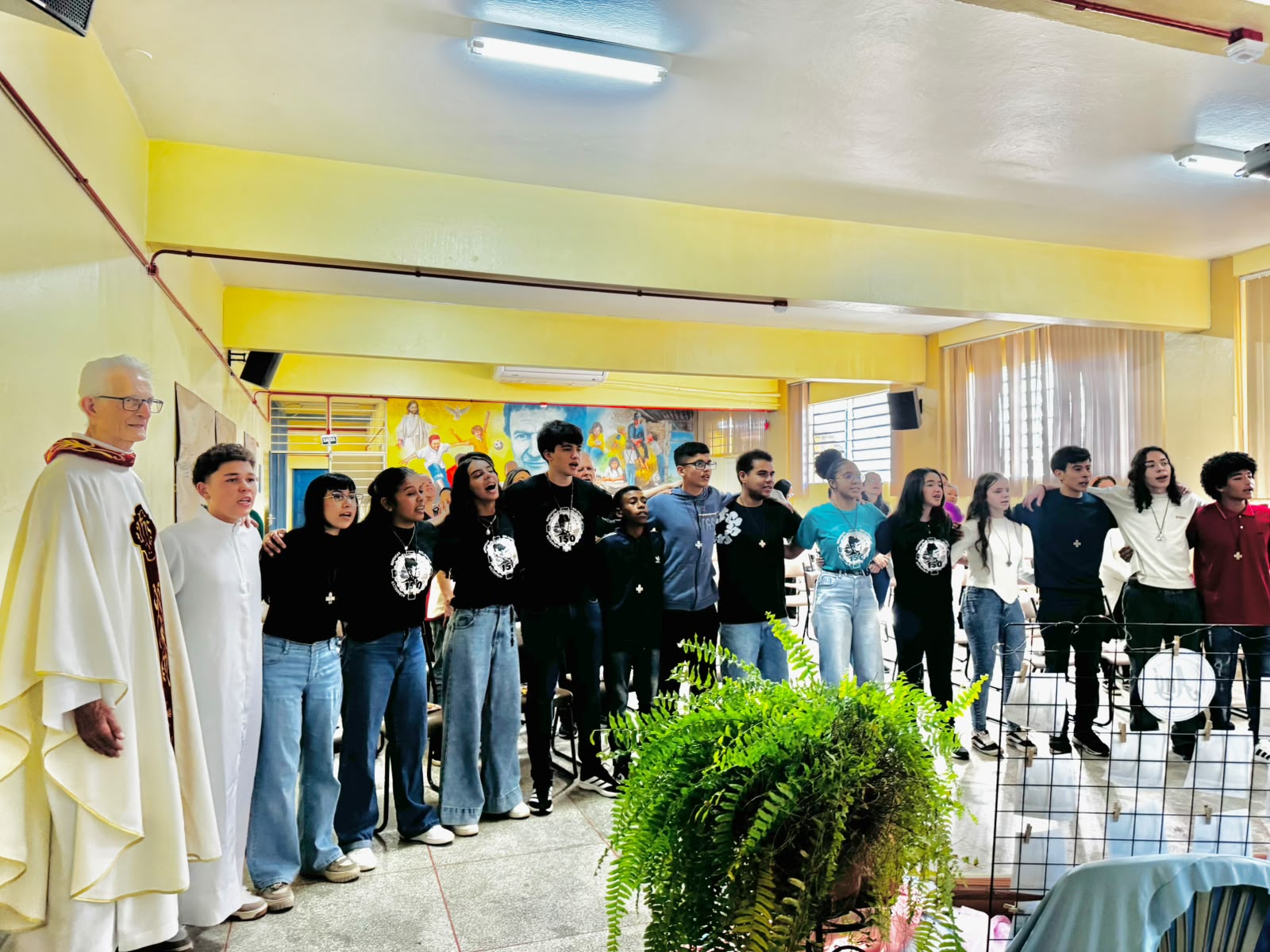 Missa de Envio marca o início da missão dos jovens do Novo Lar na AMJ 2026